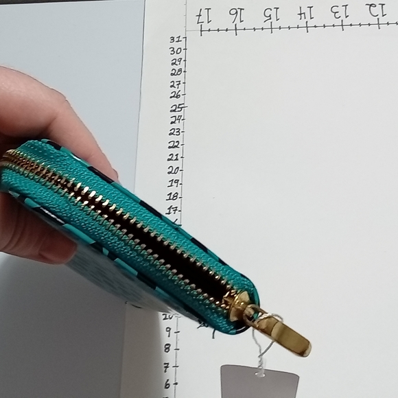 Teal and Black wallet with golden zipper - Picture 4 of 4